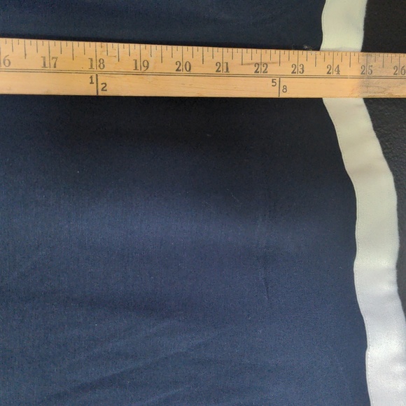 Brooks Brothers Tee - Picture 4 of 7